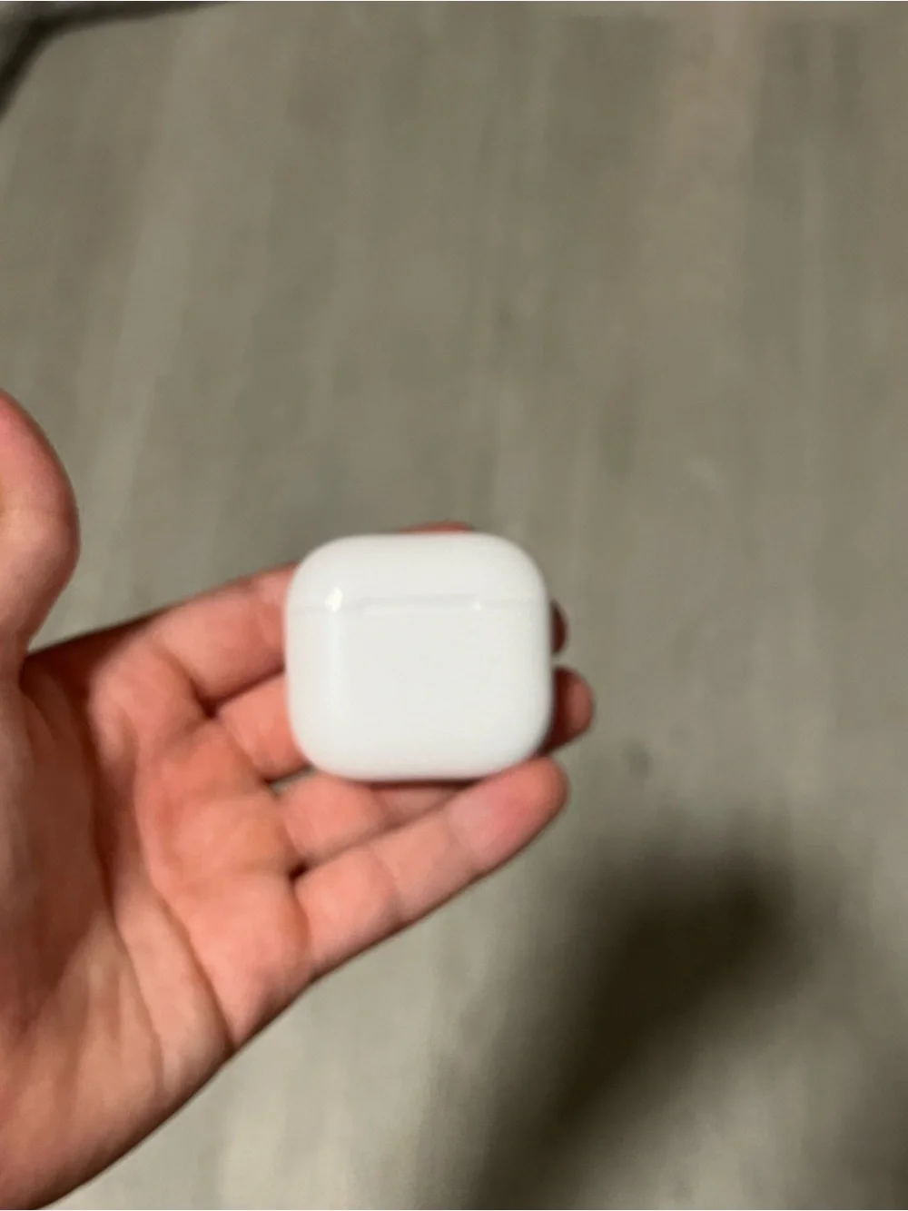 Apple White Wireless Earbuds with Charging Case